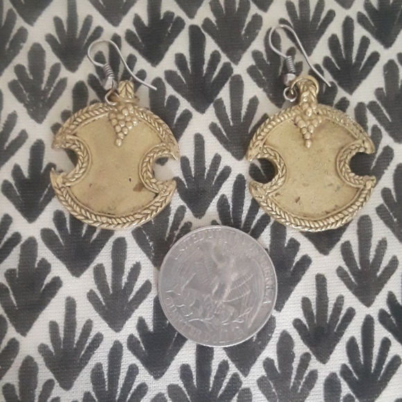 I Ching  Frog Medicine Earrings - Picture 4 of 4